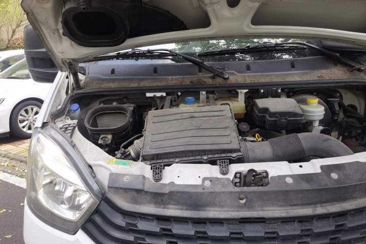 Used Iveco Eurocargo 2021 2.0T Manual Super-Rui Short Wheelbase High-Roof Side-Sliding Door F1A Engine Bay Right