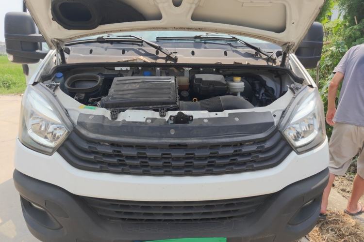 Used Iveco Eurocargo 2021 2.0T Manual Super-Rui Short Wheelbase High-Roof Side-Sliding Door F1A Engine Bay