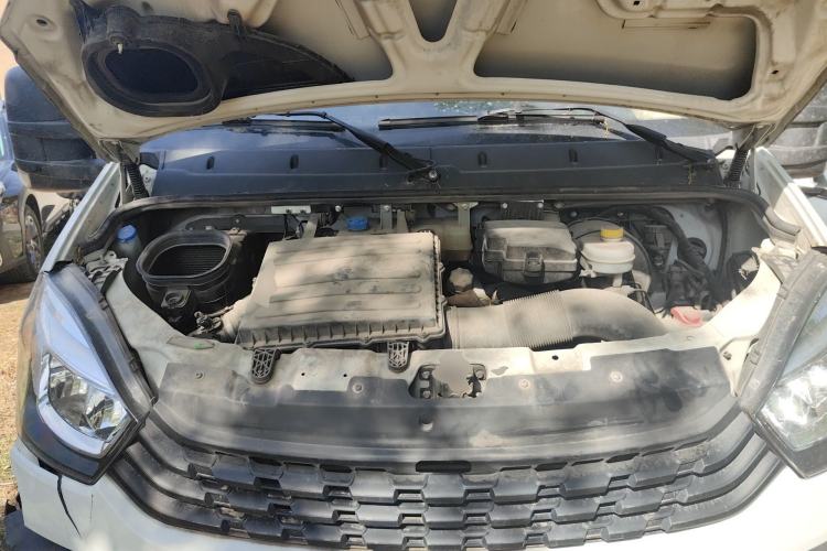 Used Iveco Eurocargo 2021 2.0T Manual - Yunrui Long Wheelbase Short Overhang High Roof Manual Doors – F1A Engine Bay