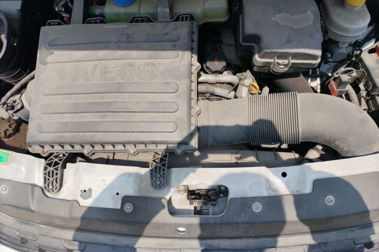Used Iveco Eurocargo 2021 2.0T Manual Super-Rui Short Wheelbase Low-Roof Side-Hinged Door F1A Engine Bay