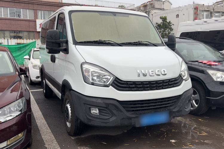 Used Iveco Eurocargo 2021 2.0T Manual Super-Rui Short Wheelbase Low-Roof Side-Hinged Door F1A Exterior 1