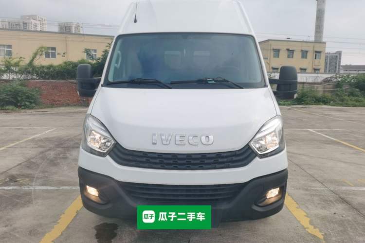 Used Iveco Eurocargo 2021 2.0T Manual Super-Rui Long Wheelbase Short Overhang High Roof Manual Doors F1A Exterior 1