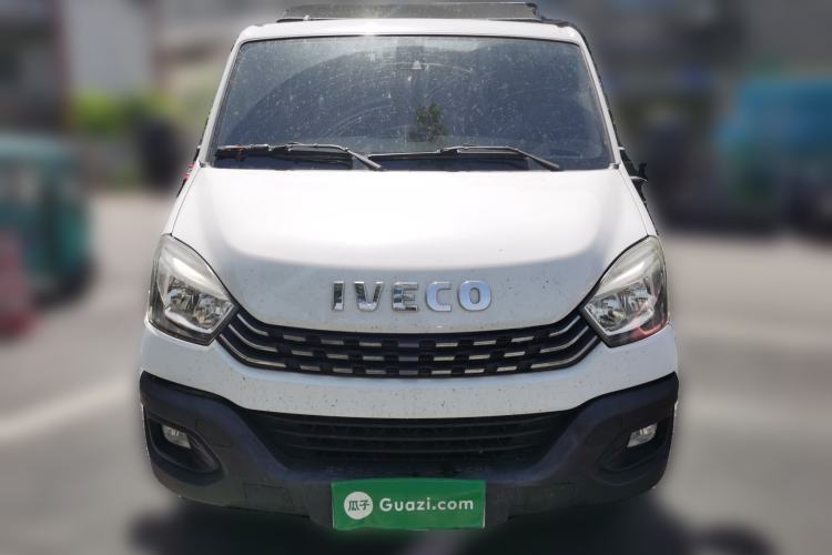 Used Iveco Eurocargo 2021 3.0T Automatic Chao Rui Short Wheelbase Low-Roof Side-Sliding Door F1C Exterior 1