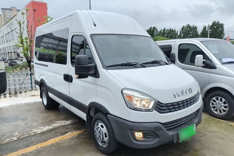 Used Iveco Eurocargo 2021 2.0T Manual Super-Rui Long Wheelbase Short Overhang High Roof Manual Doors F1A Exterior 1