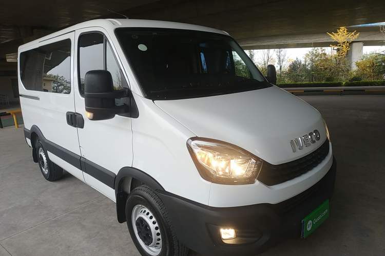 Used Iveco Eurocargo 2021 2.0T Manual Super-Rui Short Wheelbase Low-Roof Side-Hinged Door F1A Exterior 2