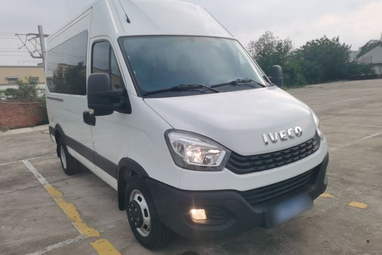 Used Iveco Eurocargo 2021 2.0T Manual Super-Rui Long Wheelbase Short Overhang High Roof Manual Doors F1A Exterior 2