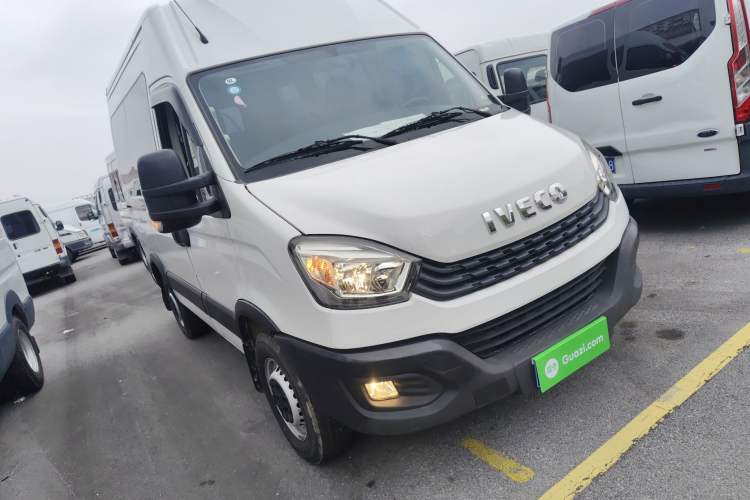 Used Iveco Eurocargo 2021 2.0T Manual Super-Rui Short Wheelbase High-Roof Side-Sliding Door F1A Exterior 2