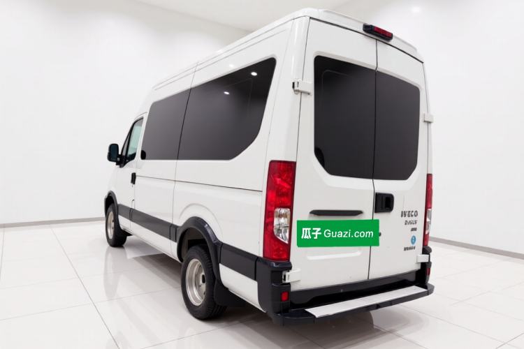 Used Iveco Eurocargo 2021 2.0T Manual Super-Rui Short Wheelbase Low-Roof Side-Hinged Door F1A Exterior 3