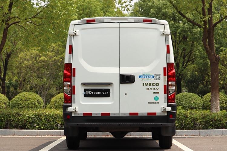 Used Iveco Eurocargo 2021 2.0T Manual - Yunrui Short Wheelbase Low-Roof Manual Door F1A Exterior 3