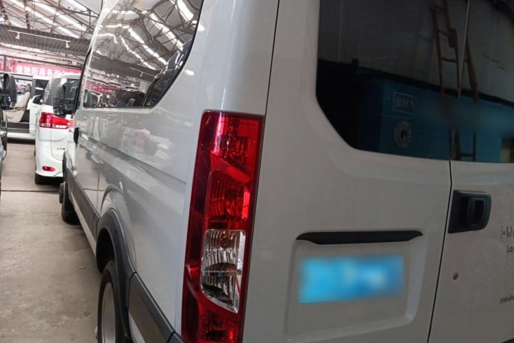 Used Iveco Eurocargo 2021 3.0T Automatic Super-Rui Long Wheelbase Short Overhang High Roof Manual Doors F1C Exterior 3