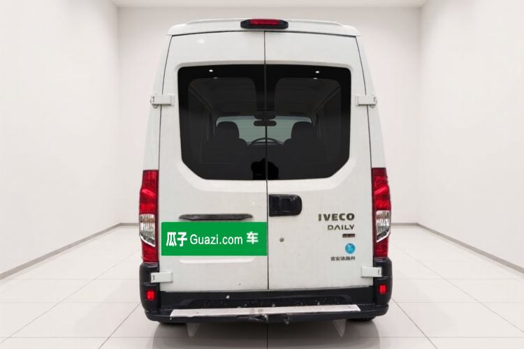 Used Iveco Eurocargo 2021 2.0T Manual Super-Rui Short Wheelbase Low-Roof Side-Hinged Door F1A Exterior 4