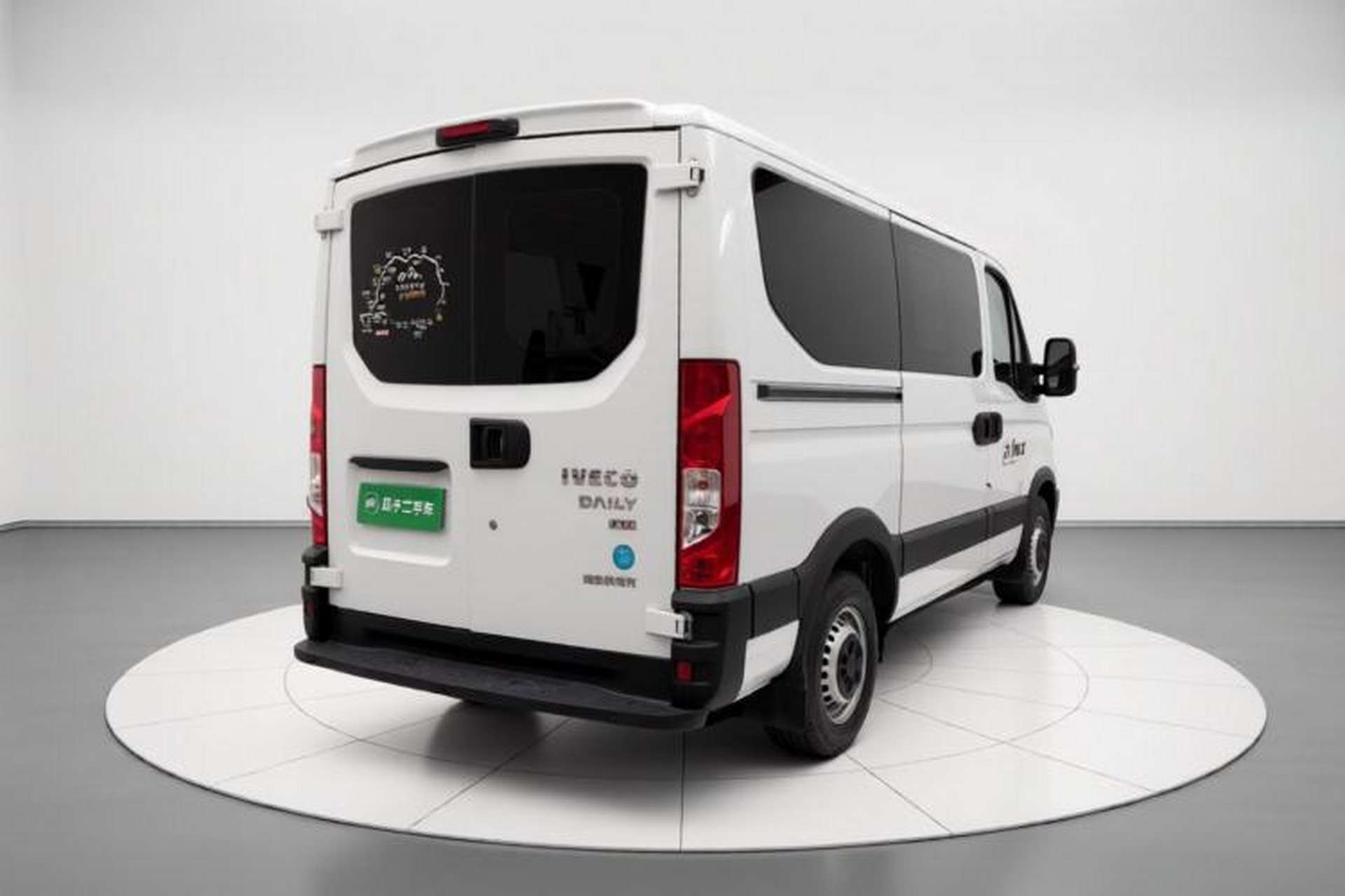 Used Iveco Eurocargo 2021 2.0T Manual Super-Rui Short Wheelbase Low-Roof Side-Hinged Door F1A Exterior 5