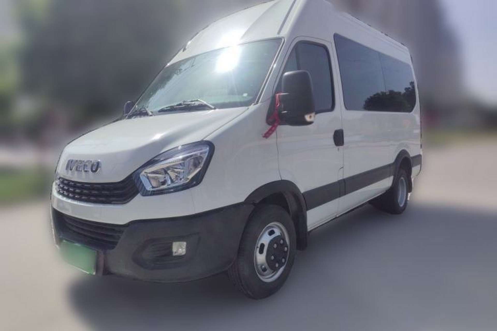 Used Iveco Eurocargo 2021 2.0T Manual Super Rui Long Wheelbase Short Overhang High Roof Side-Sliding Door F1A Front Left 45 Deg