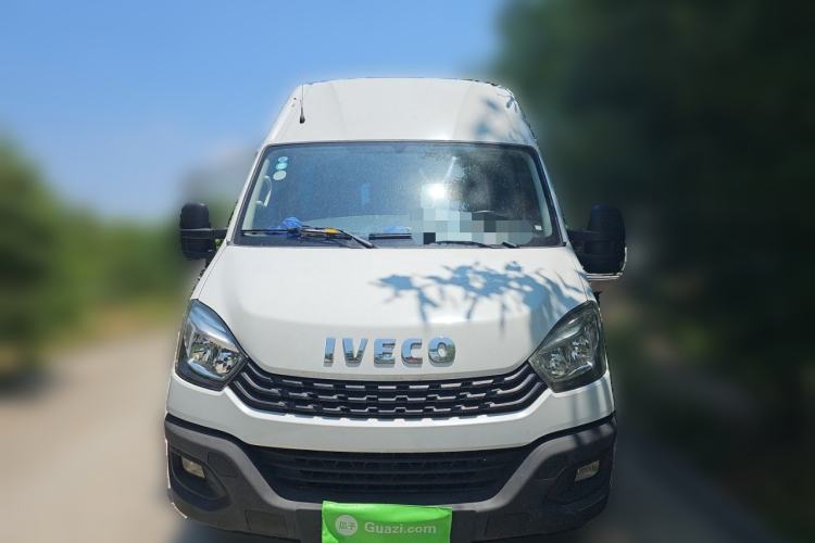 Used Iveco Eurocargo 2021 2.0T Manual Super-Rui Short Wheelbase High-Roof Side-Sliding Door F1A Front