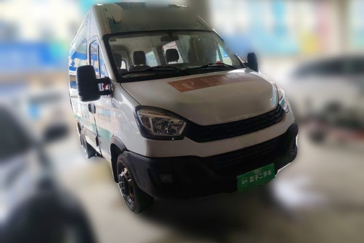 Used Iveco Eurocargo 2021 2.0T Manual Super Rui Long Wheelbase Short Overhang High Roof Side-Sliding Door F1A Front Right 45 Deg