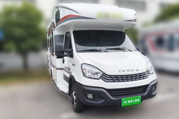 Used Iveco Eurocargo 2021 3.0T Automatic Chaorui Long-Wheelbase High-Roof Side-Sliding Door F1C (For Modification Only) Front Right 45 Deg