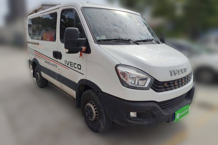 Used Iveco Eurocargo 2021 2.0T Manual Super-Rui Short Wheelbase Low-Roof Side-Hinged Door F1A Front Right 45 Deg