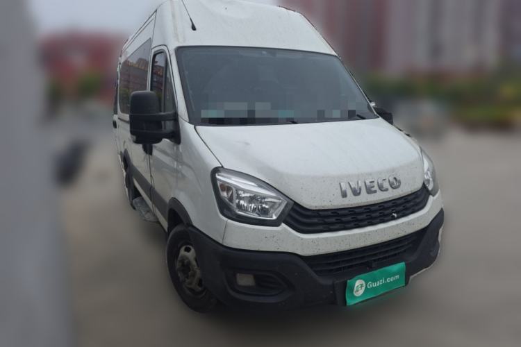 Used Iveco Eurocargo 2021 2.0T Manual Super-Rui Long Wheelbase Short Overhang High Roof Manual Doors F1A Front Right 45 Deg