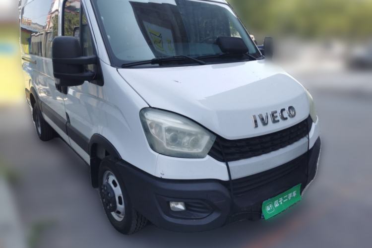 Used Iveco Eurocargo 2021 2.0T Manual Super Rui Long Wheelbase Short Overhang High Roof Side-Sliding Door F1A Front Right 45 Deg