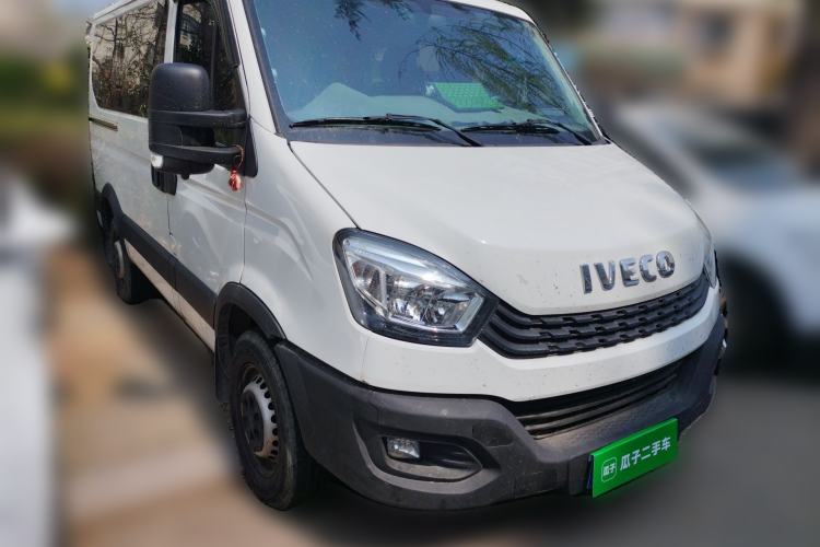 Used Iveco Eurocargo 2021 2.0T Manual Super-Rui Short Wheelbase Low-Roof Side-Hinged Door F1A Front Right 45 Deg
