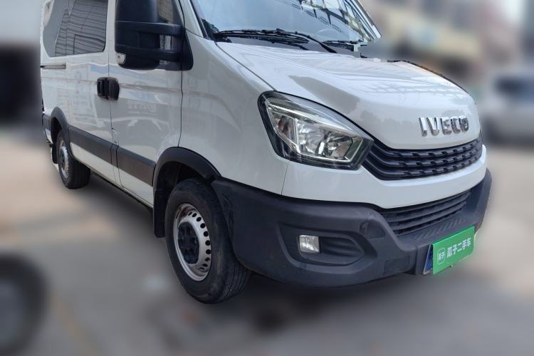 Used Iveco Eurocargo 2021 2.0T Manual Super-Rui Short Wheelbase Low-Roof Side-Hinged Door F1A Front Right 45 Deg