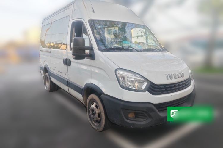 Used Iveco Eurocargo 2021 2.0T Manual Super Rui Long Wheelbase Short Overhang High Roof Side-Sliding Door F1A Front Right 45 Deg