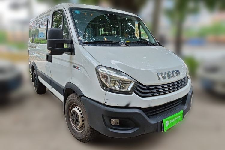 Used Iveco Eurocargo 2021 3.0T Automatic Chao Rui Short Wheelbase Low-Roof Side-Sliding Door F1C Front Right 45 Deg