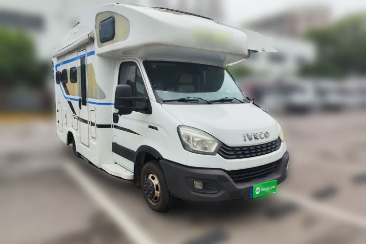 Used Iveco Eurocargo 2021 3.0T Automatic M1 Dedicated Platform Long Wheelbase High Roof Side-Sliding Doors F1C Front Right 45 Deg