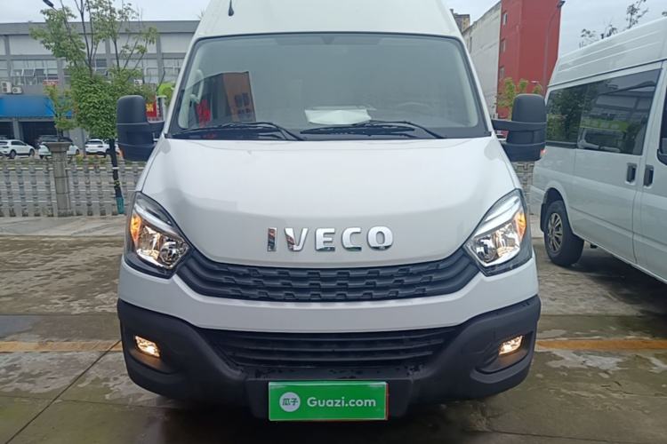 Used Iveco Eurocargo 2021 2.0T Manual Super Rui Long Wheelbase Short Overhang High Roof Side-Sliding Door F1A Front