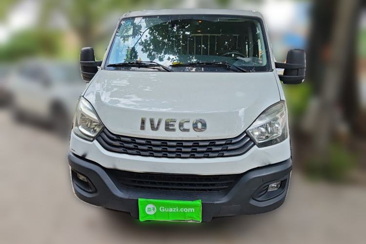 Used Iveco Eurocargo 2021 3.0T Automatic Chao Rui Short Wheelbase Low-Roof Side-Sliding Door F1C Front