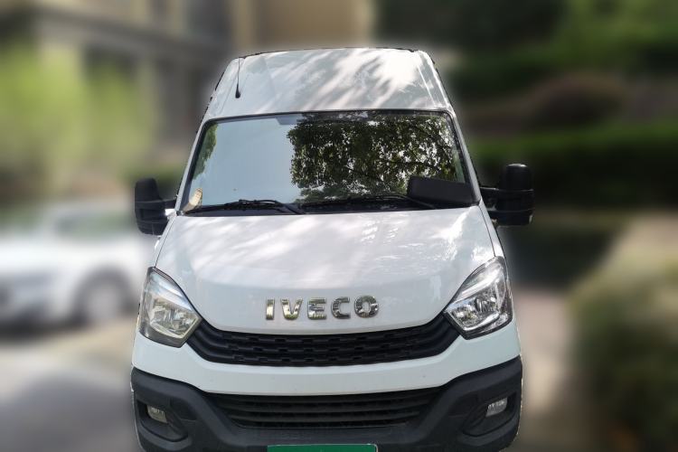 Used Iveco Eurocargo 2021 2.0T Manual Super-Rui Short Wheelbase High-Roof Side-Sliding Door F1A Front