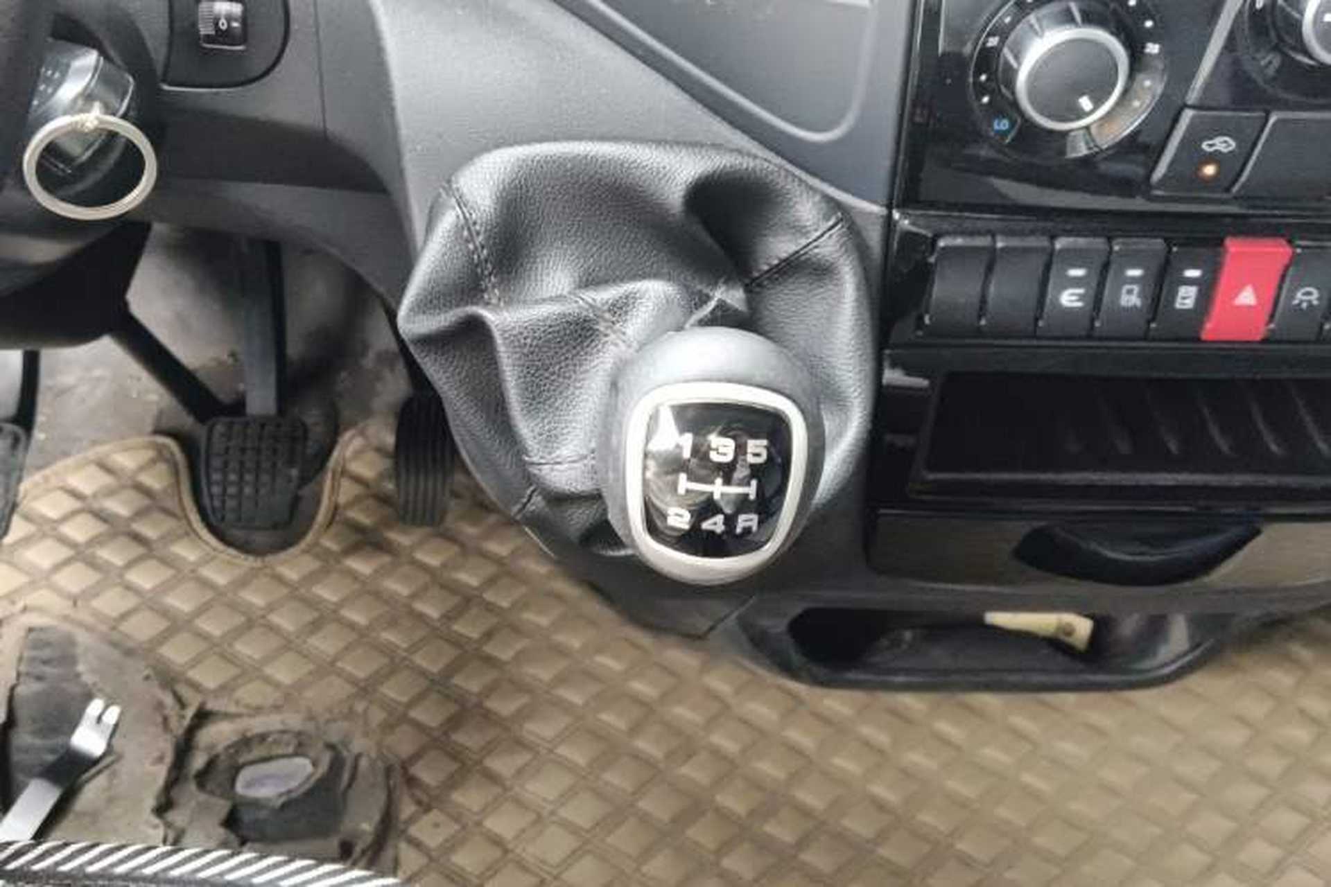 Used Iveco Eurocargo 2021 2.0T Manual Super-Rui Short Wheelbase Low-Roof Side-Hinged Door F1A Gear Lever
