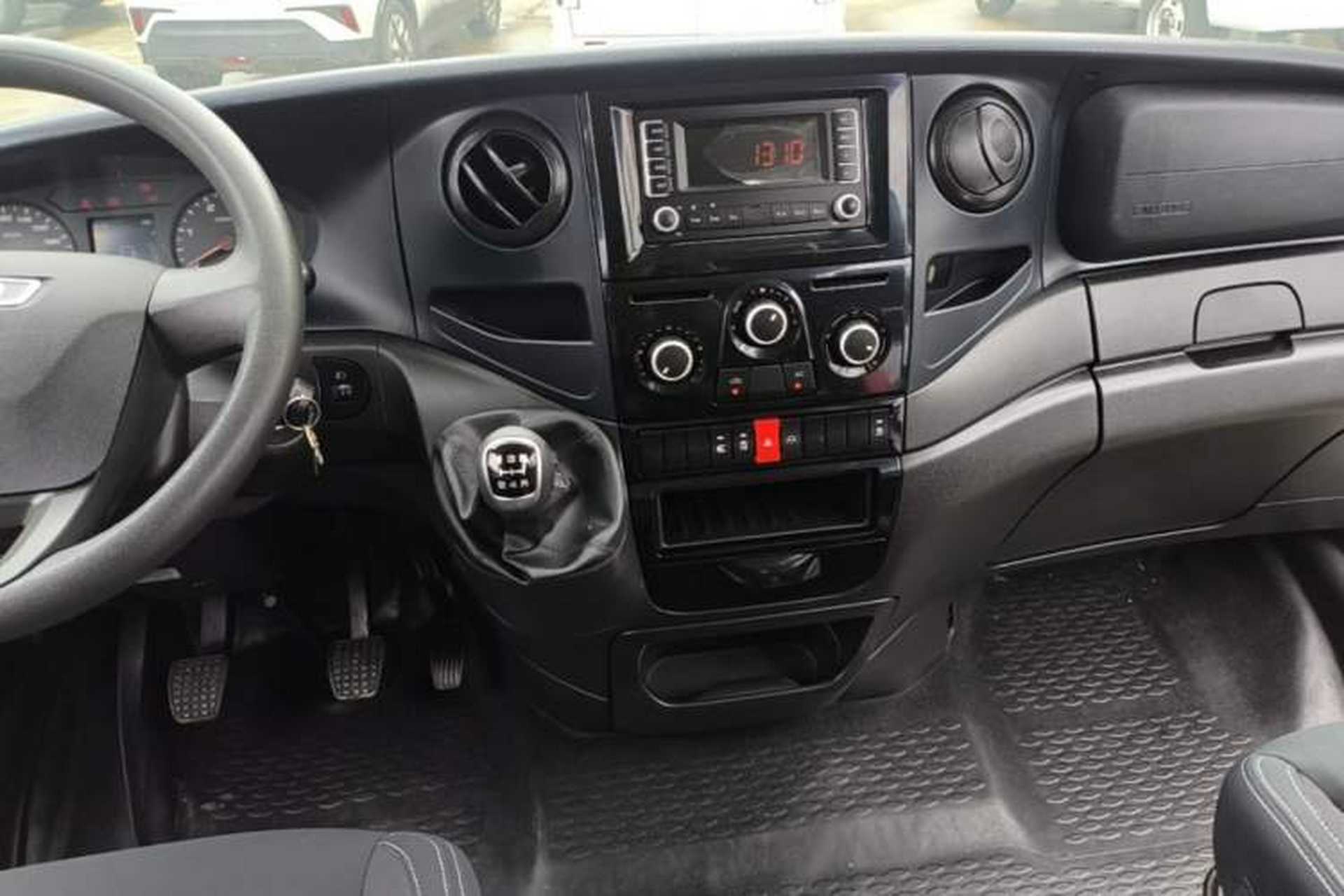 Used Iveco Eurocargo 2021 2.0T Manual Super-Rui Long Wheelbase Short Overhang High Roof Manual Doors F1A Gear Lever