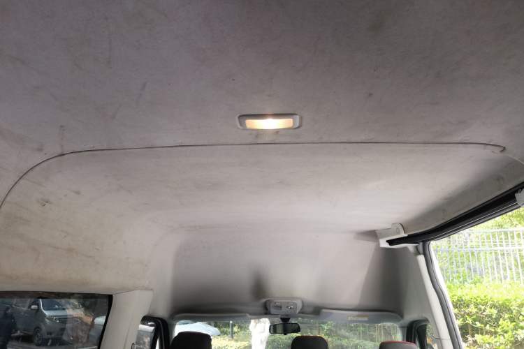 Used Iveco Eurocargo 2021 2.0T Manual Super-Rui Short Wheelbase High-Roof Side-Sliding Door F1A Headliner