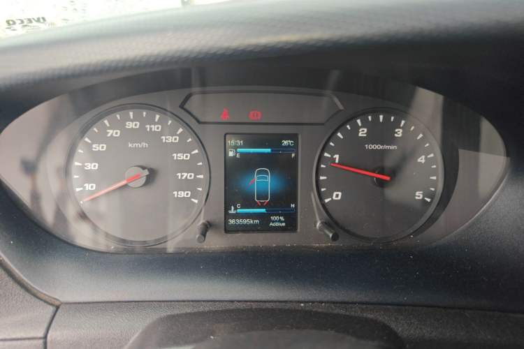 Used Iveco Eurocargo 2021 2.0T Manual Super Rui Long Wheelbase Short Overhang High Roof Side-Sliding Door F1A Instrument Cluster