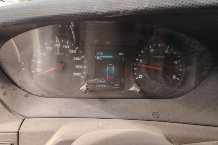 Used Iveco Eurocargo 2021 2.0T Manual Super-Rui Short Wheelbase Low-Roof Side-Hinged Door F1A Instrument Cluster