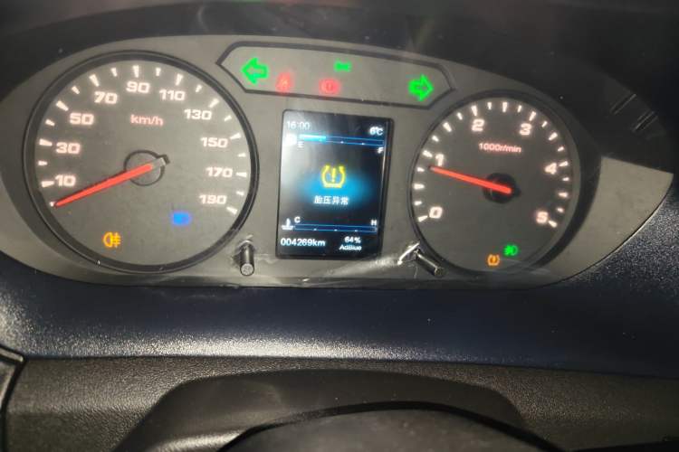 Used Iveco Eurocargo 2021 2.0T Manual Super-Rui Short Wheelbase High-Roof Side-Sliding Door F1A Instrument Cluster
