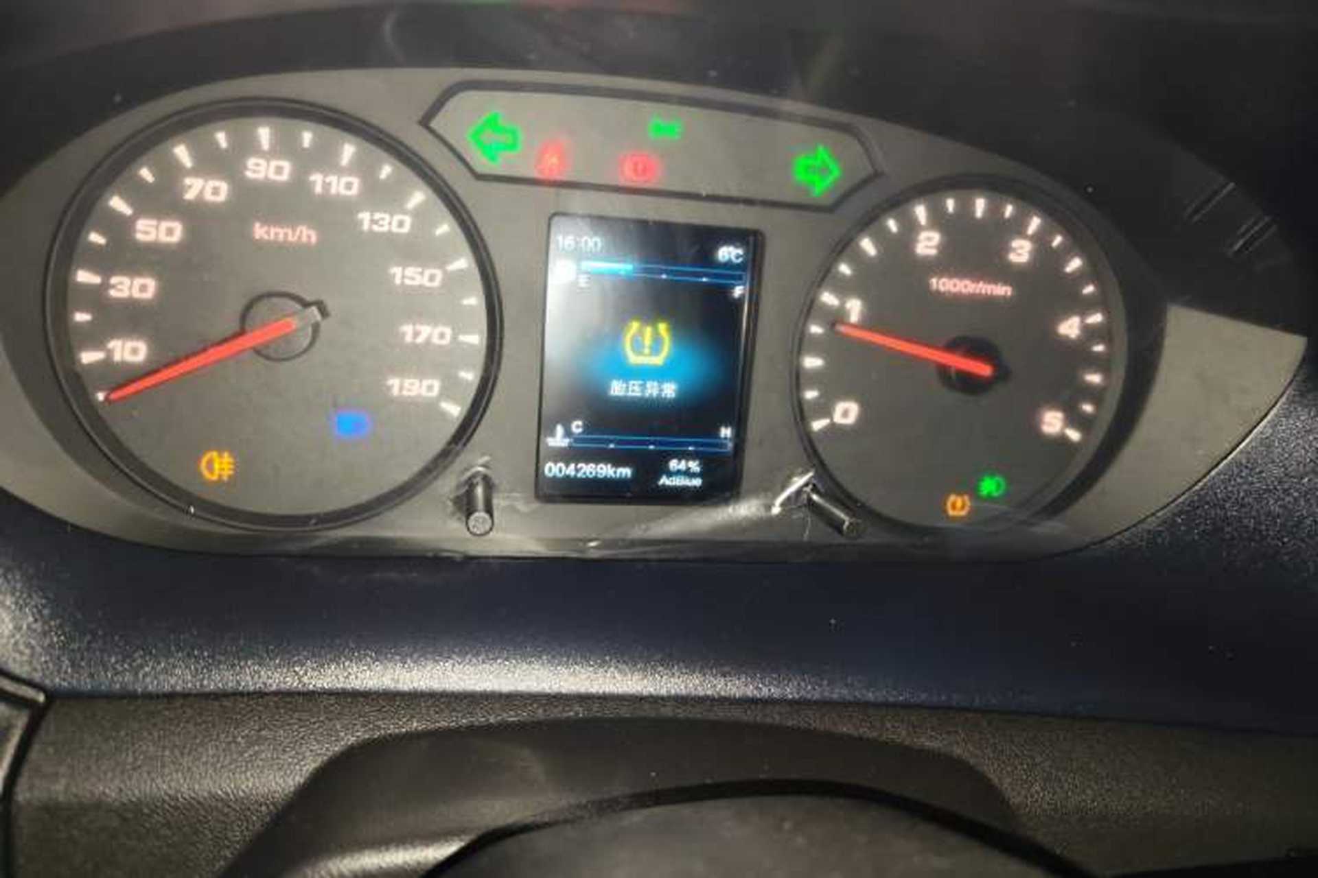 Used Iveco Eurocargo 2021 2.0T Manual Super-Rui Short Wheelbase High-Roof Side-Sliding Door F1A Instrument Cluster