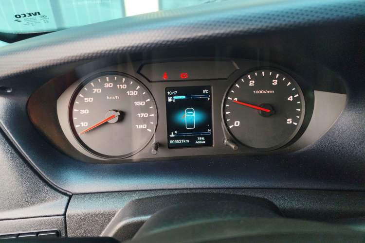 Used Iveco Eurocargo 2021 2.0T Manual Super Rui Short Wheelbase Low-Roof Manual Door F1A Instrument Cluster