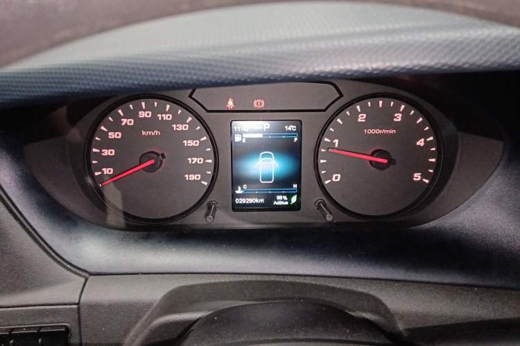 Used Iveco Eurocargo 2021 3.0T Automatic Super-Rui Long Wheelbase Short Overhang High Roof Manual Doors F1C Instrument Cluster