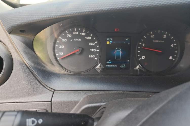 Used Iveco Eurocargo 2021 2.0T Manual Super-Rui Short Wheelbase High-Roof Side-Sliding Door F1A Instrument Cluster