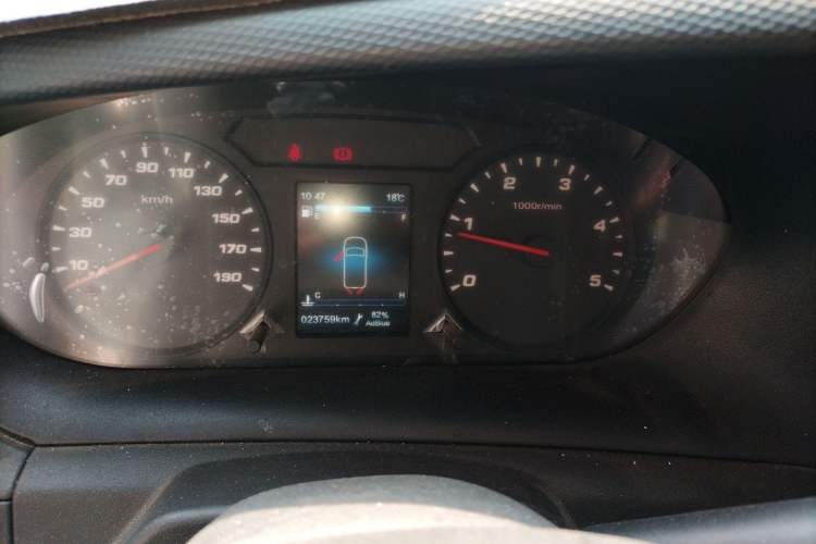 Used Iveco Eurocargo 2021 2.0T Manual Super-Rui Short Wheelbase Low-Roof Side-Hinged Door F1A Instrument Cluster