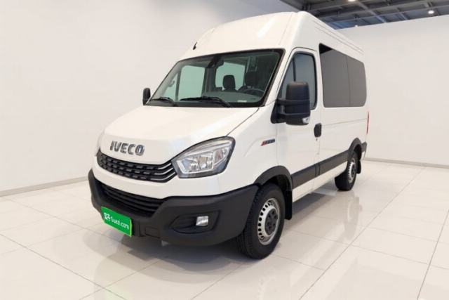 Used Iveco Eurocargo 2021 3.0T Automatic Chaorui Short Wheelbase High-Roof Manual Door F1C