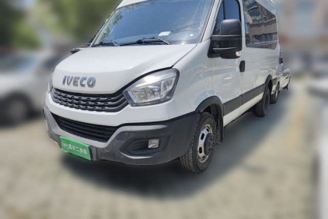 Used Iveco Eurocargo 2021 2.0T Manual Super Rui Long Wheelbase Short Overhang High Roof Side-Sliding Door F1A