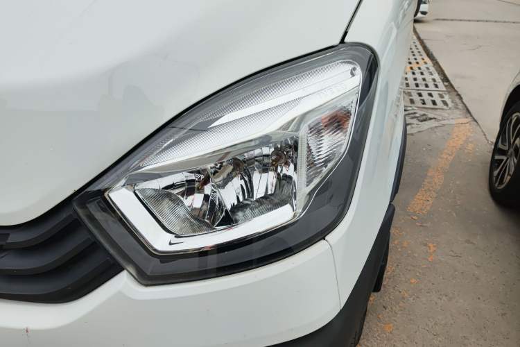 Used Iveco Eurocargo 2021 2.0T Manual Super Rui Long Wheelbase Short Overhang High Roof Side-Sliding Door F1A Left Front Headlight