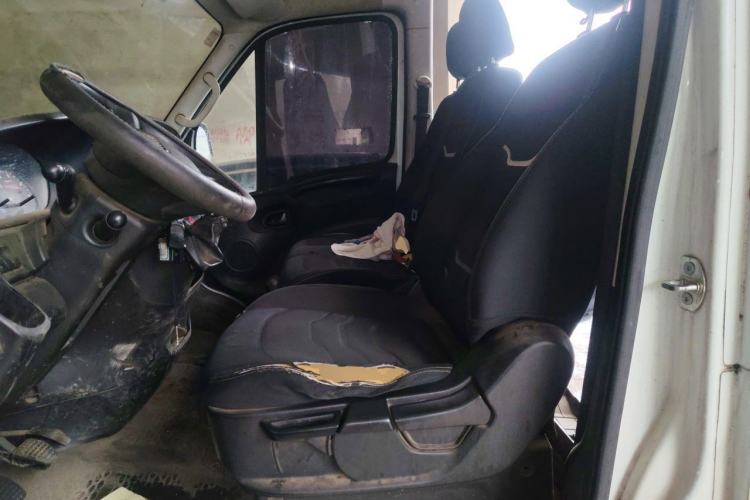 Used Iveco Eurocargo 2021 2.0T Manual Super Rui Long Wheelbase Short Overhang High Roof Side-Sliding Door F1A Left Front Seat