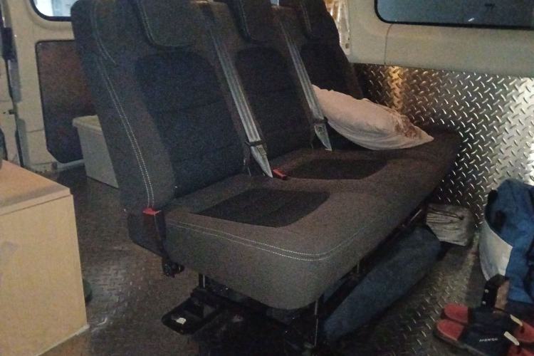 Used Iveco Eurocargo 2021 2.0T Manual Super-Rui Short Wheelbase Low-Roof Side-Hinged Door F1A Left Rear Seat