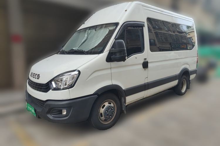 Used Iveco Eurocargo 2021 2.0T Manual Super-Rui Long Wheelbase Short Overhang High Roof Manual Doors F1A Guazi used car, China used car export, Used car for sale, Used  cars, Cheapest cars for sale