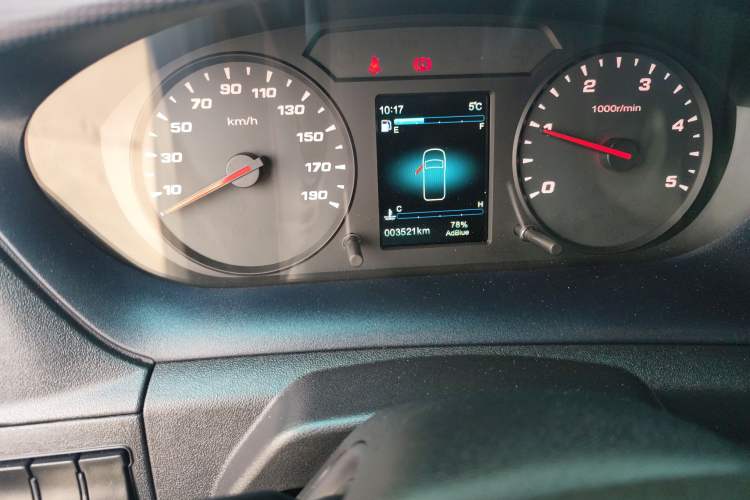 Used Iveco Eurocargo 2021 2.0T Manual Super Rui Short Wheelbase Low-Roof Manual Door F1A Odometer Close Up