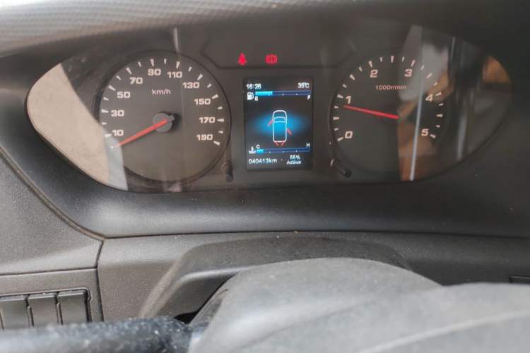Used Iveco Eurocargo 2021 2.0T Manual Super-Rui Short Wheelbase Low-Roof Side-Hinged Door F1A Odometer Close Up